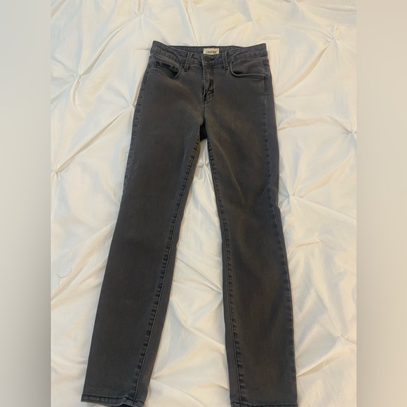 SOLD! L’AGENCE Margot Skinny High Rise in Color Coal (Gray) - Size 26 - Picture 2 of 8